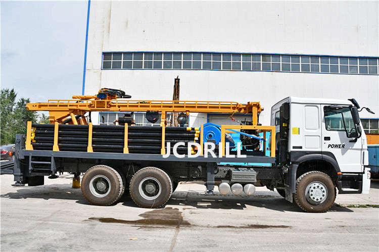 hydraulic drilling rig