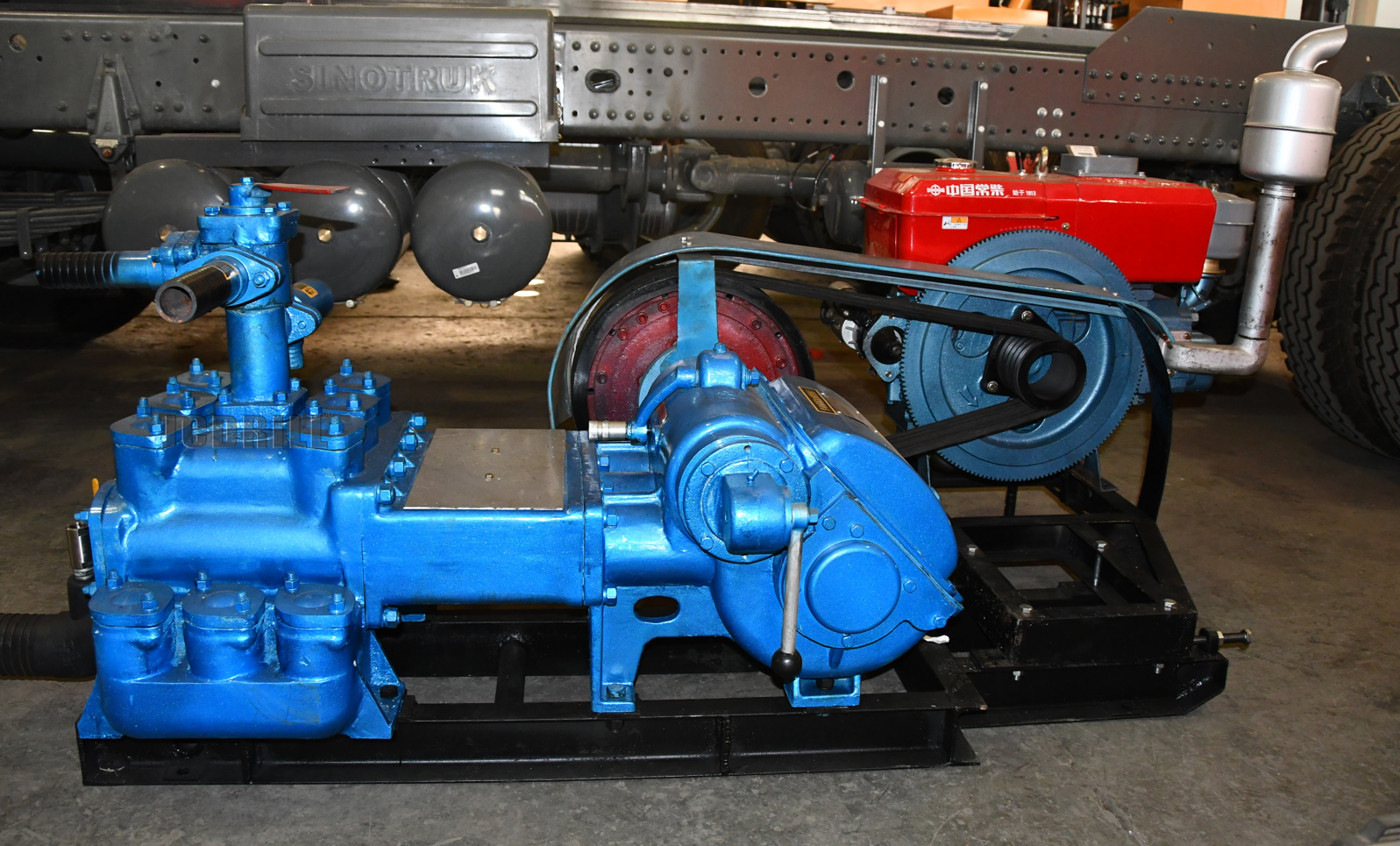 A method for prolonging the service life of mud pump in well drilling rig