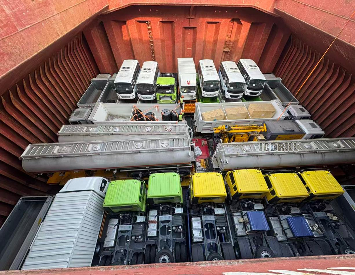 Good News | JCDRILL CSD200A and CSD300A Truck-Mounted Water Well Drilling Rigs Shipped to Africa Good News | JCDRILL CSD200A and CSD300A Truck-Mounted Water Well Drilling Rigs Shipped to Africa