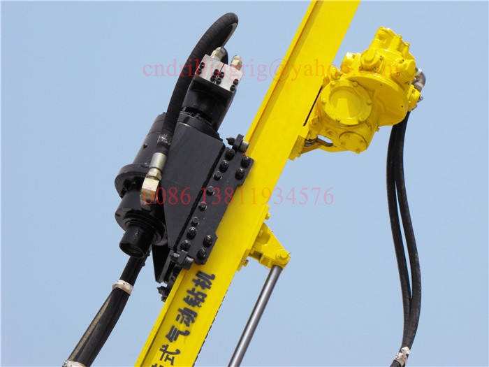 CL351 Pneumatic Rock Blasting DTH Drilling Rig