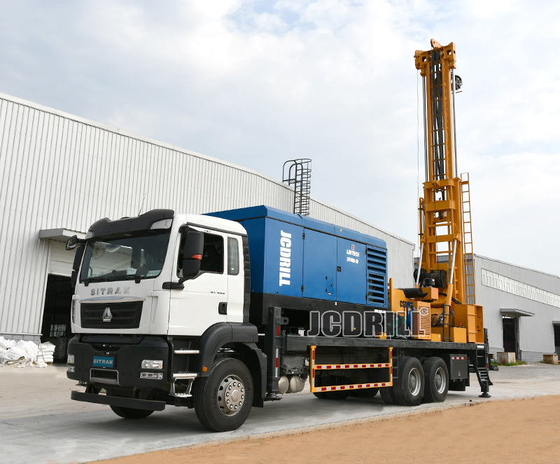 Hydraulic Pneumatic Truck Rotary Water Well Drilling Rig