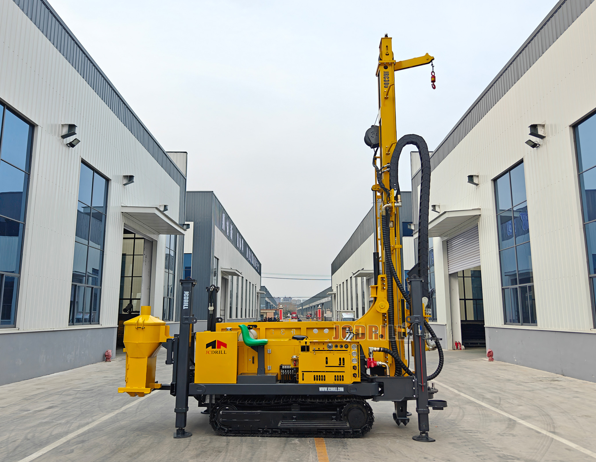 JRC300: A Remote-Controlled Reverse Circulation Drilling Rig